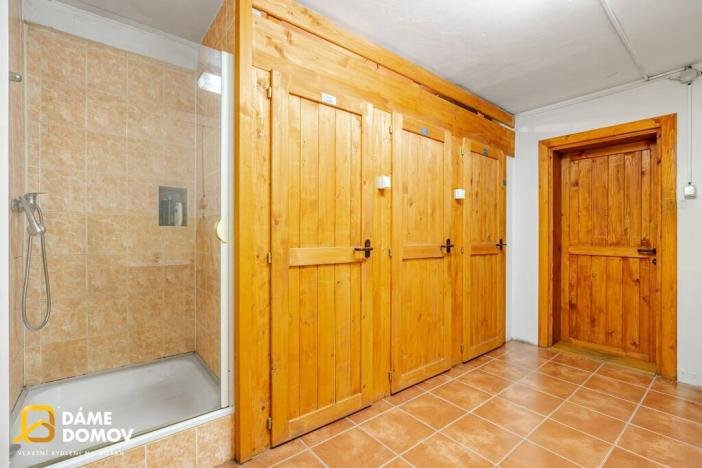 Prodej výrobních prostor, Halenkov, 753 m2