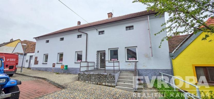 Pronájem komerční nemovitosti, Kolín - Štítary, Na Návsi, 425 m2