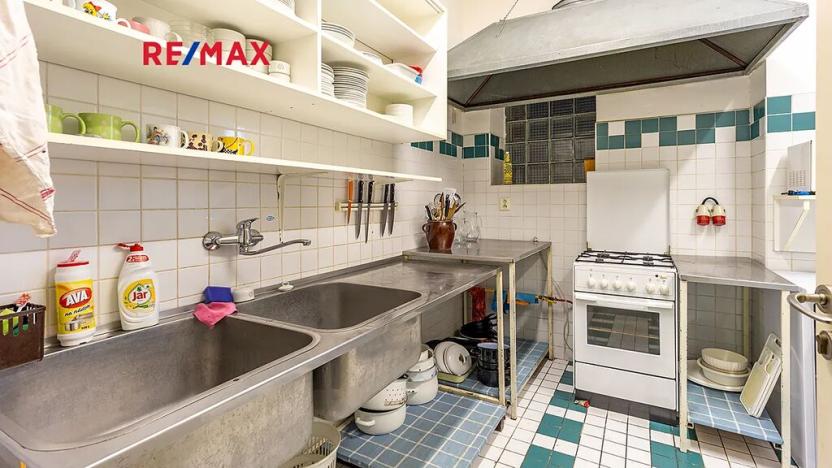 Prodej vícegeneračního domu, Doksy, 611 m2