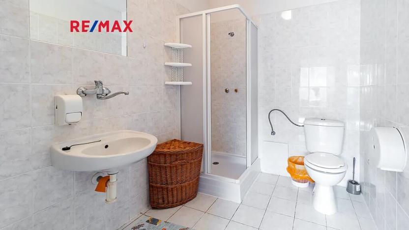 Prodej vícegeneračního domu, Doksy, 611 m2