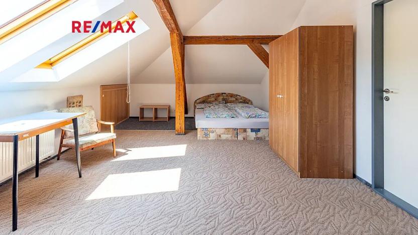 Prodej vícegeneračního domu, Doksy, 611 m2