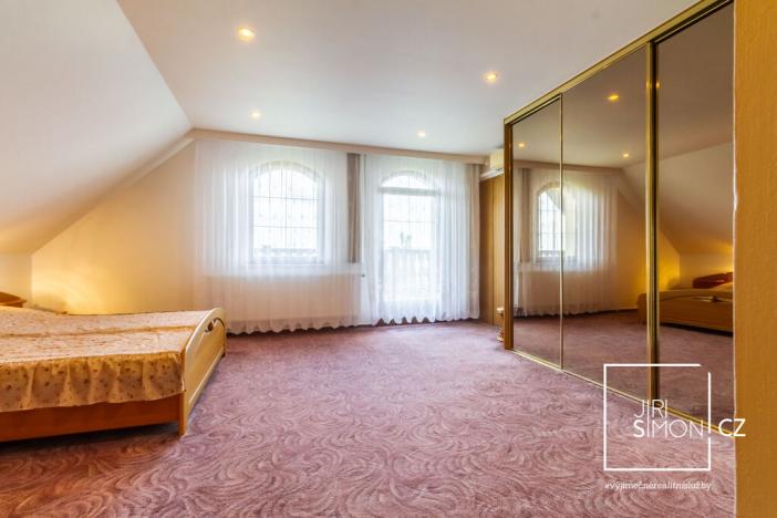 Prodej rodinného domu, Hořovice, Lipová, 495 m2