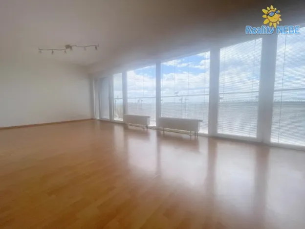 Pronájem bytu 3+kk, Praha - Háje, Tatarkova, 83 m2