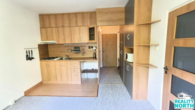 Pronájem bytu 2+kk, Ústí nad Labem - Střekov, Tolstého, 36 m2