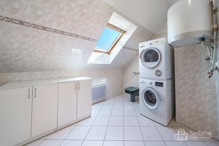 Prodej bytu 3+1, Karlovy Vary - Tašovice, 132 m2