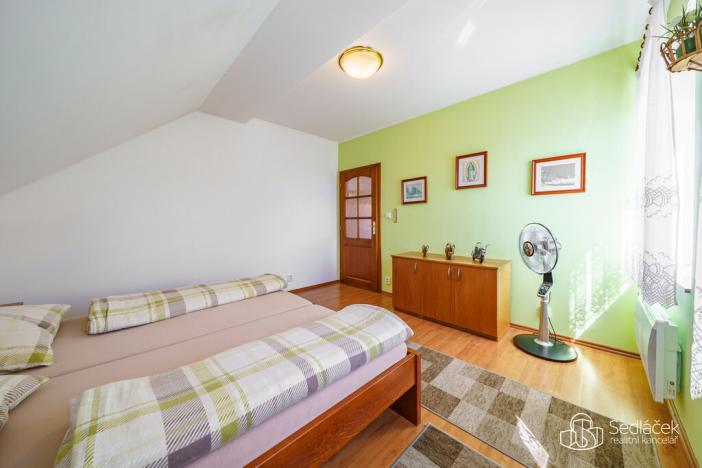 Prodej bytu 3+1, Karlovy Vary - Tašovice, 132 m2