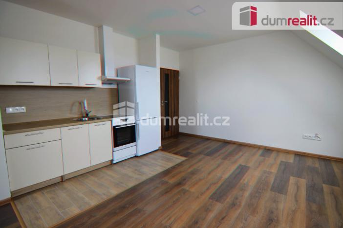 Pronájem bytu 1+kk, Veselí nad Moravou, Komenského, 45 m2