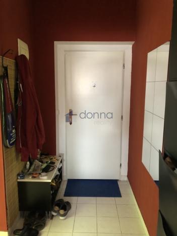 Pronájem bytu 2+kk, Praha, Pelušková, 40 m2