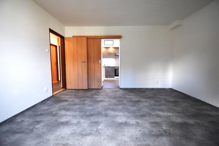 Pronájem bytu 2+1, Plzeň, Zábělská, 56 m2