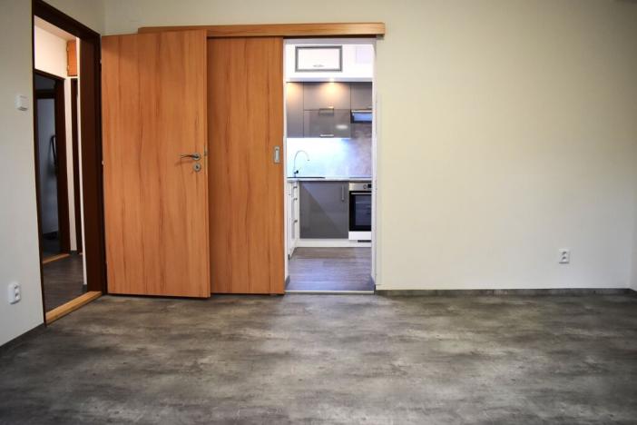 Pronájem bytu 2+1, Plzeň, Zábělská, 56 m2