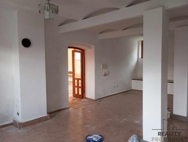 Pronájem skladu, Slaný, Pražská, 100 m2