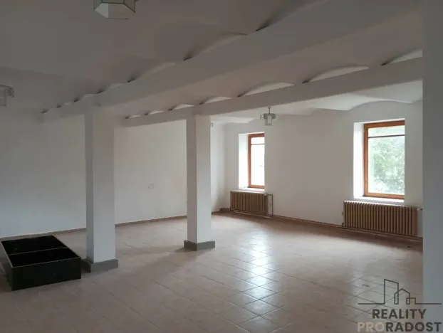 Pronájem skladu, Slaný, Pražská, 100 m2