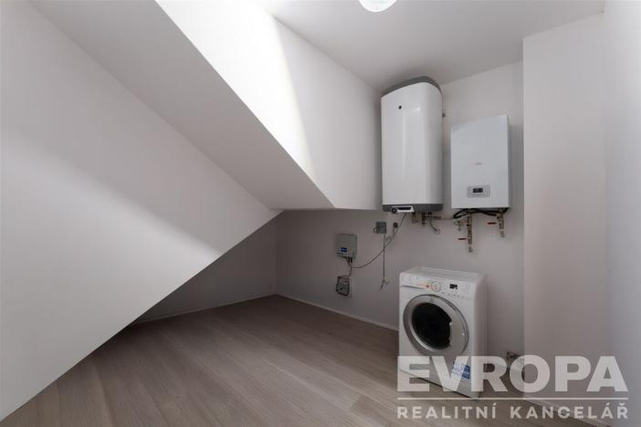 Prodej rodinného domu, Bystřice - Líšno, Líšno, 230 m2
