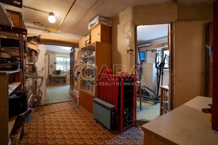 Prodej rodinného domu, Praha, Poděbradova, 206 m2