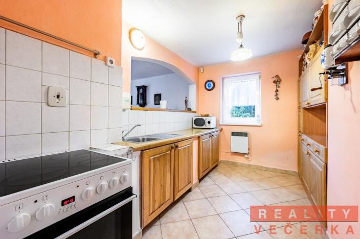 Prodej rodinného domu, Kozárovice, 180 m2