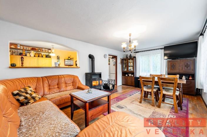 Prodej rodinného domu, Kozárovice, 180 m2