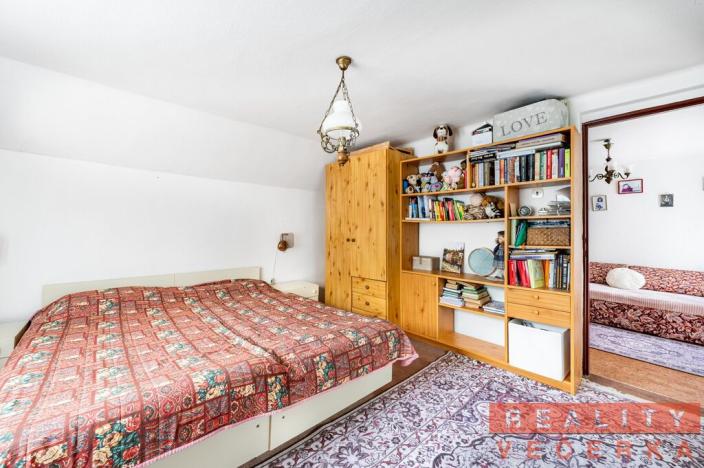 Prodej rodinného domu, Kozárovice, 180 m2