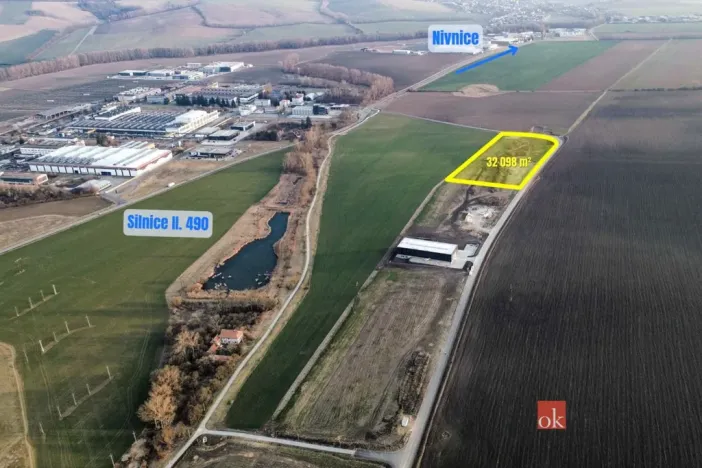 Prodej komerčního pozemku, Uherský Brod, Škrlovec, 10000 m2