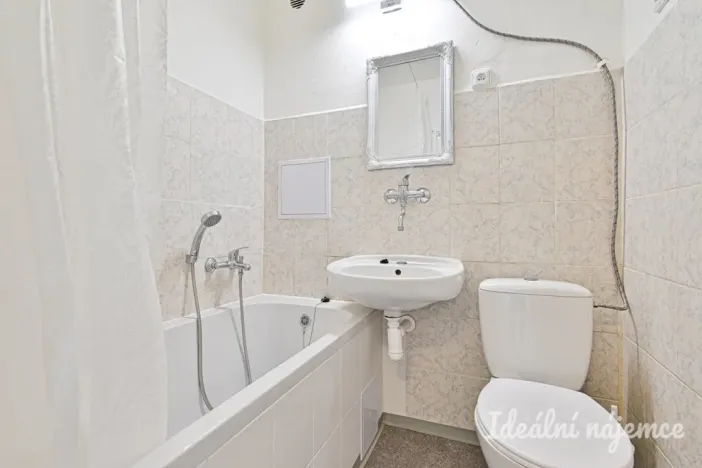 Pronájem bytu 1+1, Brno - Řečkovice, Sibiřská, 29 m2