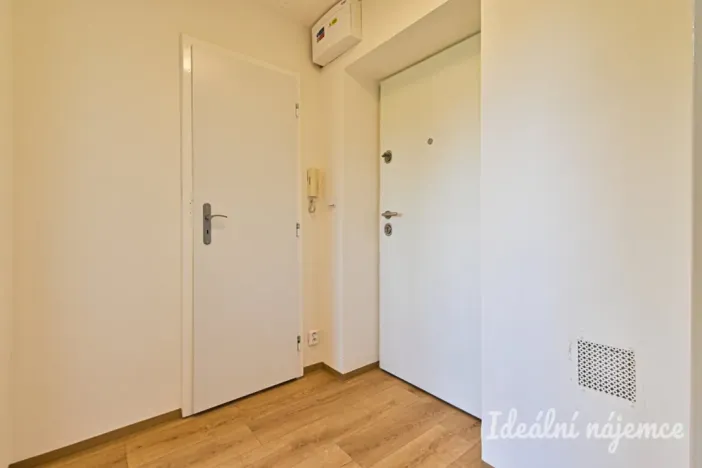 Pronájem bytu 1+1, Brno - Řečkovice, Sibiřská, 29 m2