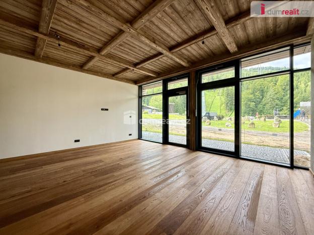 Pronájem obchodního prostoru, Harrachov, 45 m2