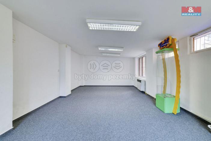 Pronájem obchodního prostoru, Mariánské Lázně, Hlavní třída, 35 m2