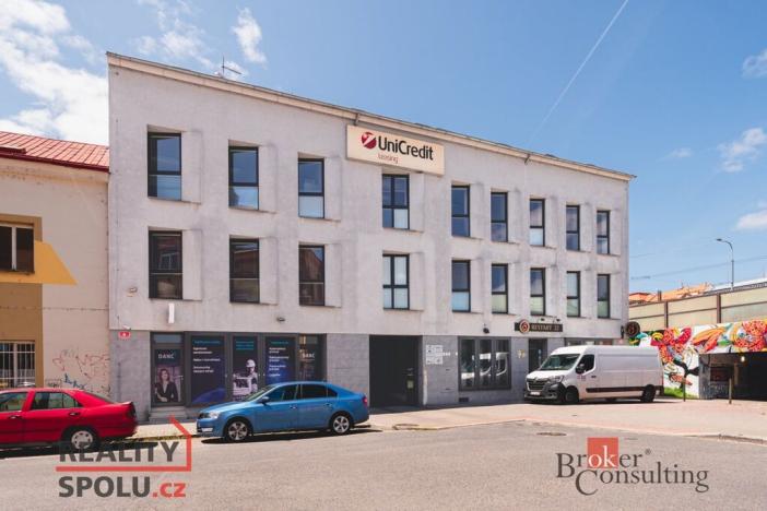 Pronájem kanceláře, Plzeň - Jižní Předměstí, Radobyčická, 236 m2