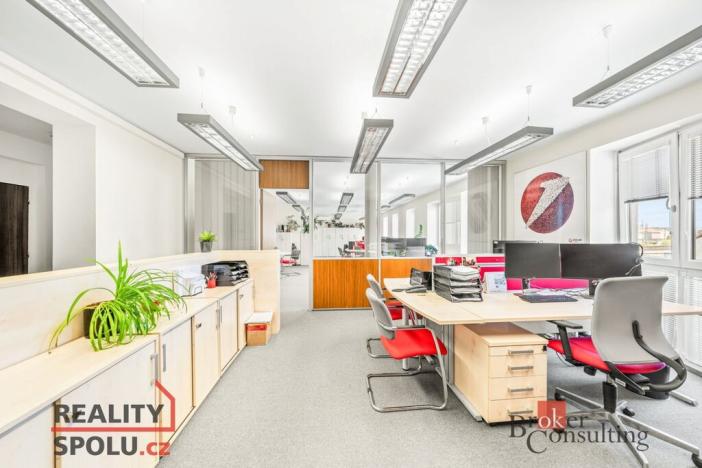 Pronájem kanceláře, Plzeň - Jižní Předměstí, Radobyčická, 236 m2