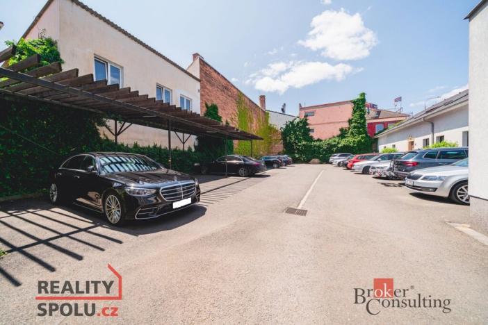 Pronájem kanceláře, Plzeň - Jižní Předměstí, Radobyčická, 236 m2