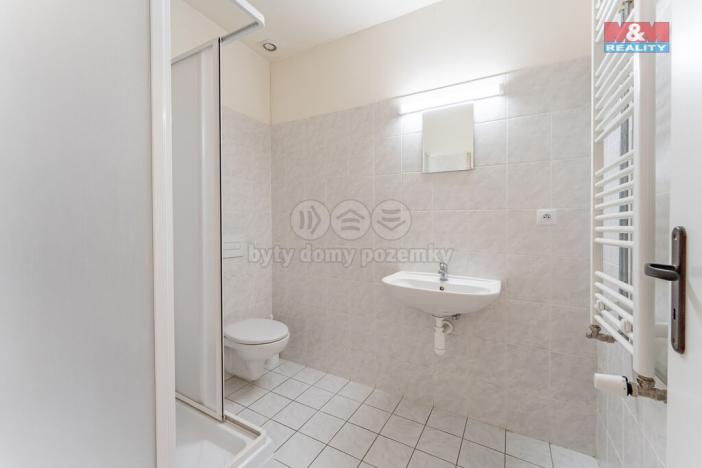 Prodej činžovního domu, Liběchov, nám. V. Levého, 1120 m2