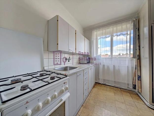 Pronájem bytu 2+1, Jindřichův Hradec, Tovární, 56 m2