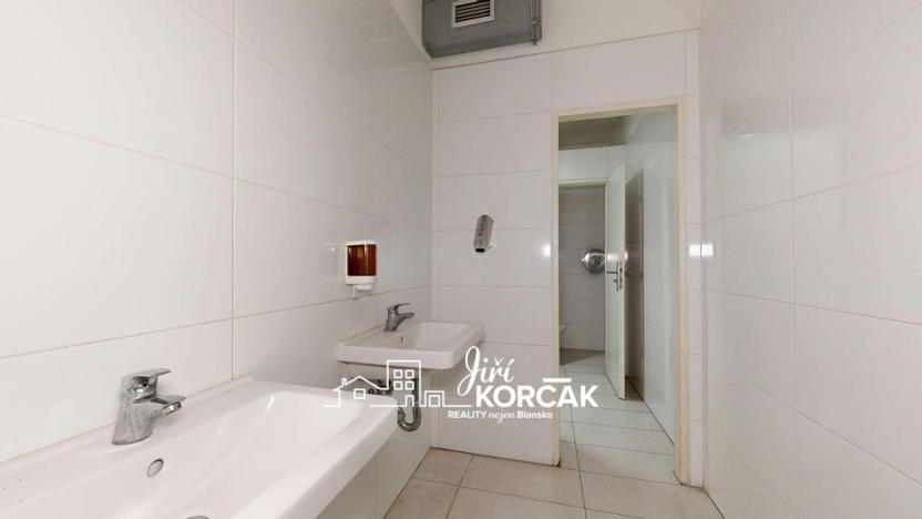 Pronájem skladu, Blansko, Sušilova, 578 m2