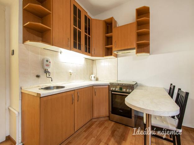 Pronájem bytu 1+kk, Praha - Libeň, Na Rokytce, 29 m2