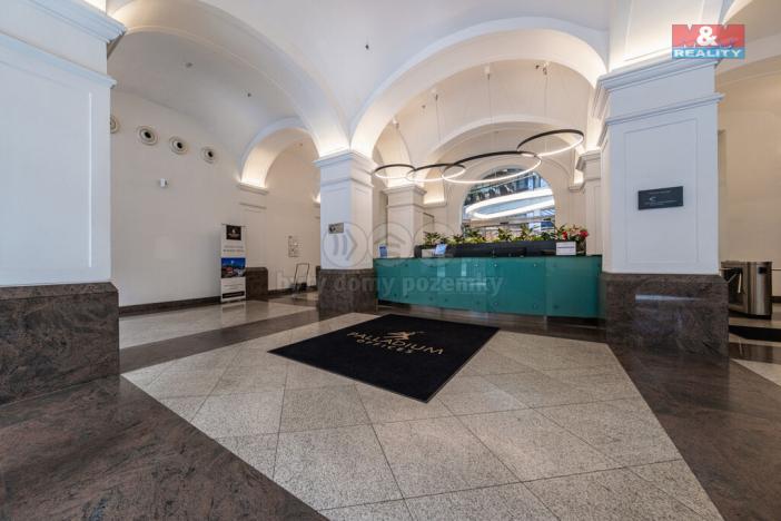 Pronájem kanceláře, Praha - Nové Město, náměstí Republiky, 194 m2