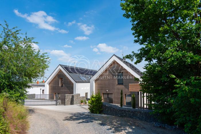 Prodej rodinného domu, Statenice, Nad Vinicí, 219 m2