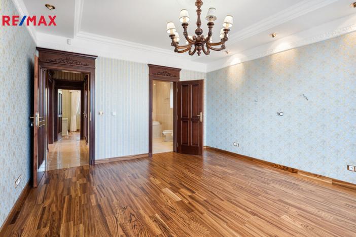 Prodej rodinného domu, Jenišov - Pod Rohem, K Rohu, 435 m2