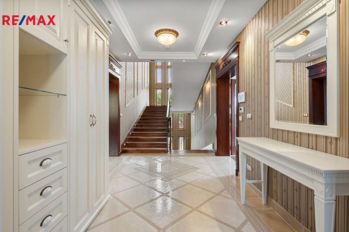 Prodej rodinného domu, Jenišov - Pod Rohem, K Rohu, 435 m2