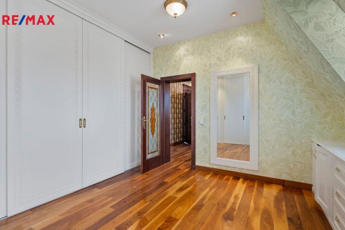 Prodej rodinného domu, Jenišov - Pod Rohem, K Rohu, 435 m2