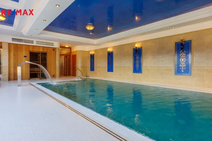 Prodej rodinného domu, Jenišov - Pod Rohem, K Rohu, 435 m2