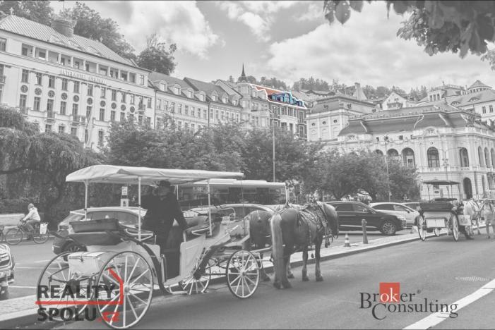 Prodej bytu 3+kk, Karlovy Vary, Divadelní náměstí, 137 m2