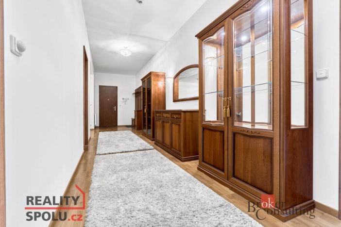 Prodej bytu 3+kk, Karlovy Vary, Divadelní náměstí, 137 m2