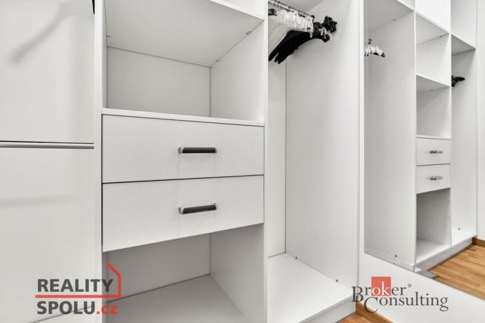 Prodej bytu 3+kk, Karlovy Vary, Divadelní náměstí, 137 m2