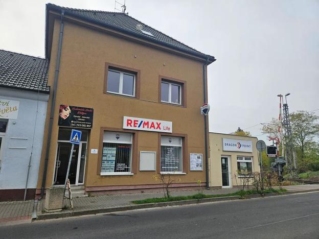 Pronájem obchodního prostoru, Milovice, ČSA, 20 m2