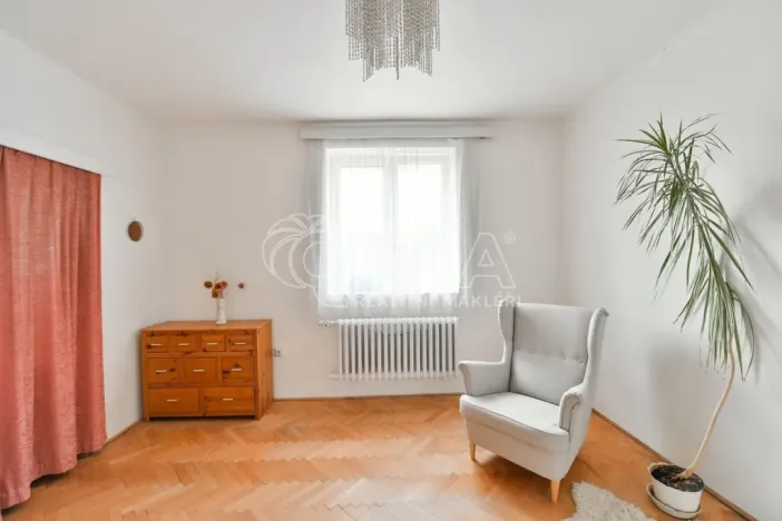 Pronájem bytu 3+1, Praha - Troja, Na Šutce, 100 m2