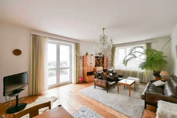 Pronájem bytu 3+1, Praha - Troja, Na Šutce, 100 m2