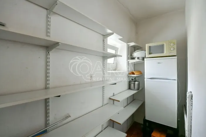 Pronájem bytu 3+1, Praha - Troja, Na Šutce, 100 m2