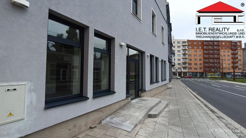 Pronájem obchodního prostoru, Opava, Olomoucká, 94 m2