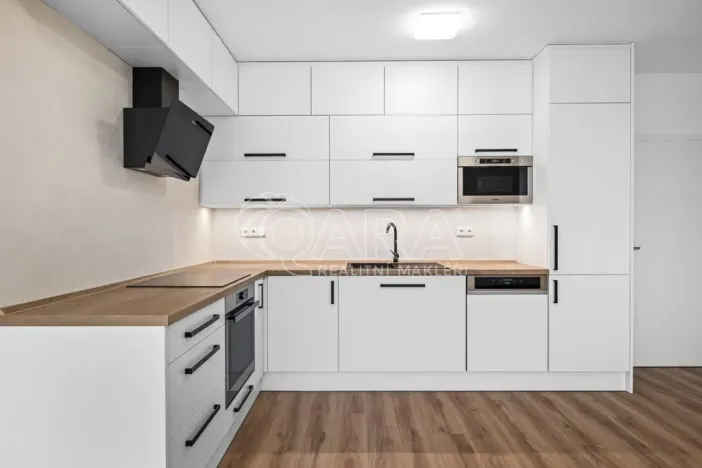 Pronájem bytu 2+kk, Plzeň - Újezd, Safírová, 54 m2