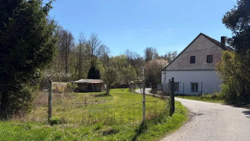 Prodej pozemku pro bydlení, Pacov, Vejvarka, 1320 m2