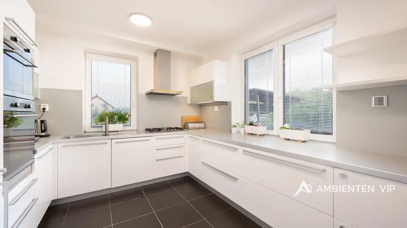 Prodej rodinného domu, Popůvky, 210 m2